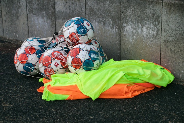 中展现出强 中展现出强