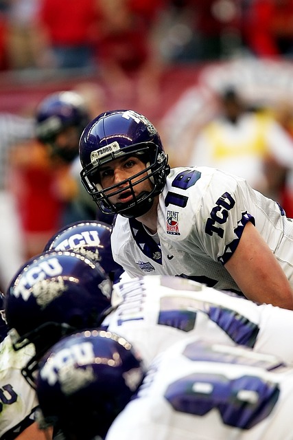 勇士大胜马刺重返西部第六，库里正式退居二线，3大悍将联手爆发​.